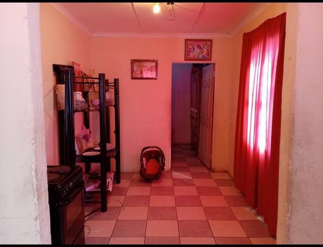 2 BEDROOM HOUSE FOR SALE IN TAFELSIG